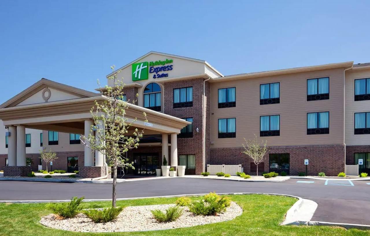 Holiday Inn Express & Suites - Mason City By Ihg Εξωτερικό φωτογραφία