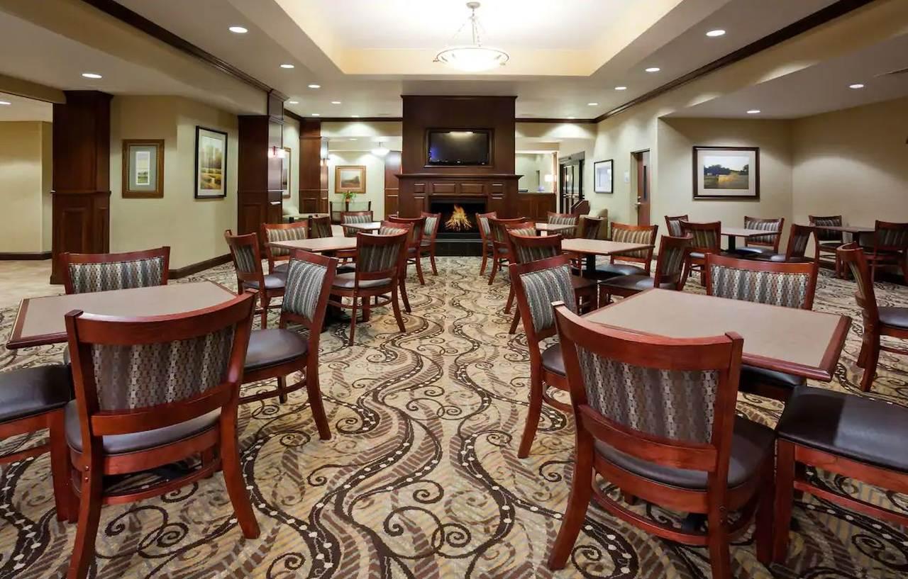 Holiday Inn Express & Suites - Mason City By Ihg Εξωτερικό φωτογραφία