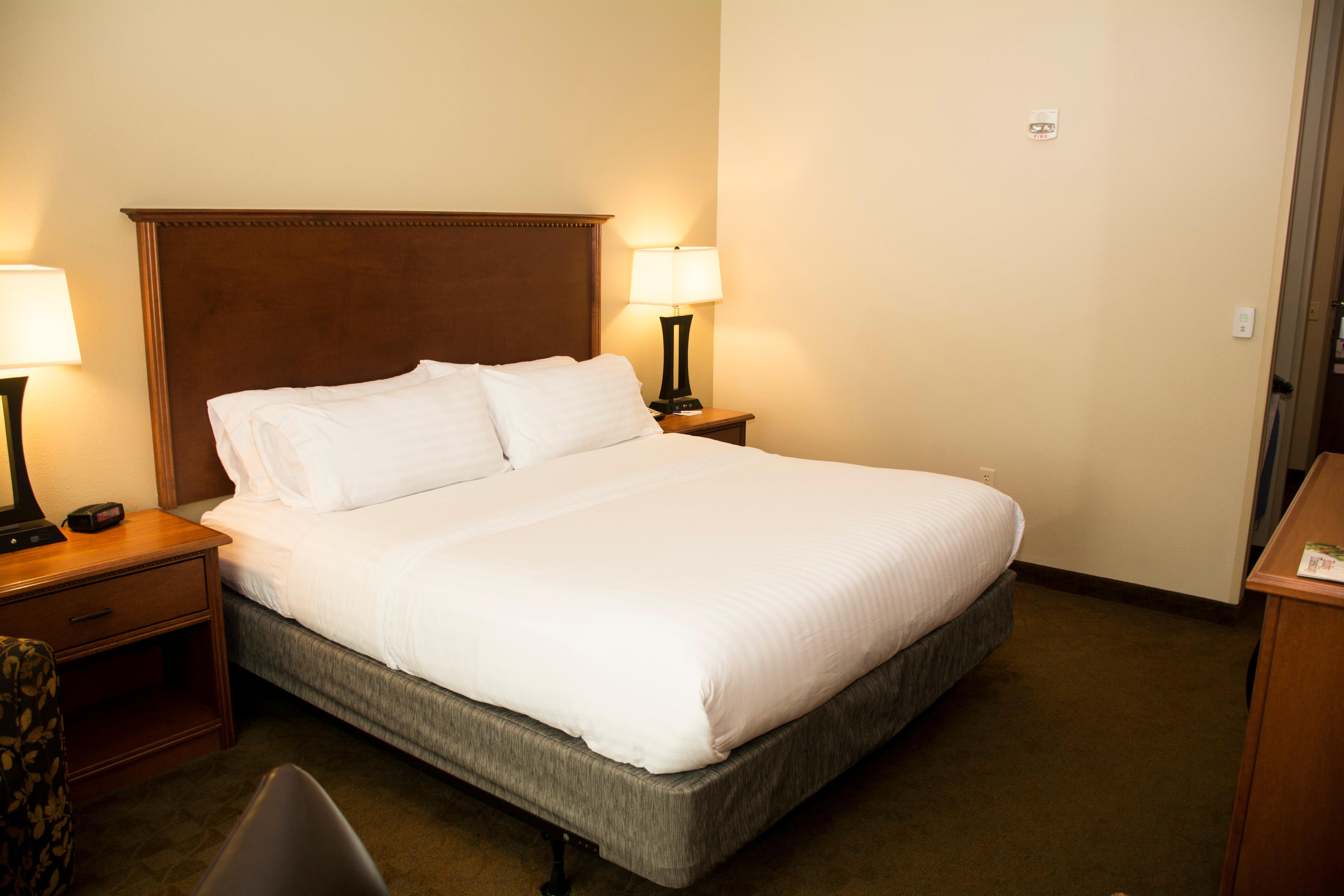 Holiday Inn Express & Suites - Mason City By Ihg Εξωτερικό φωτογραφία